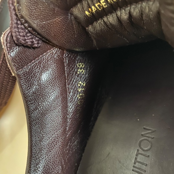 Authentic Louis Vuitton Monogram Sneakers Great Condition - Picture 9 of 11